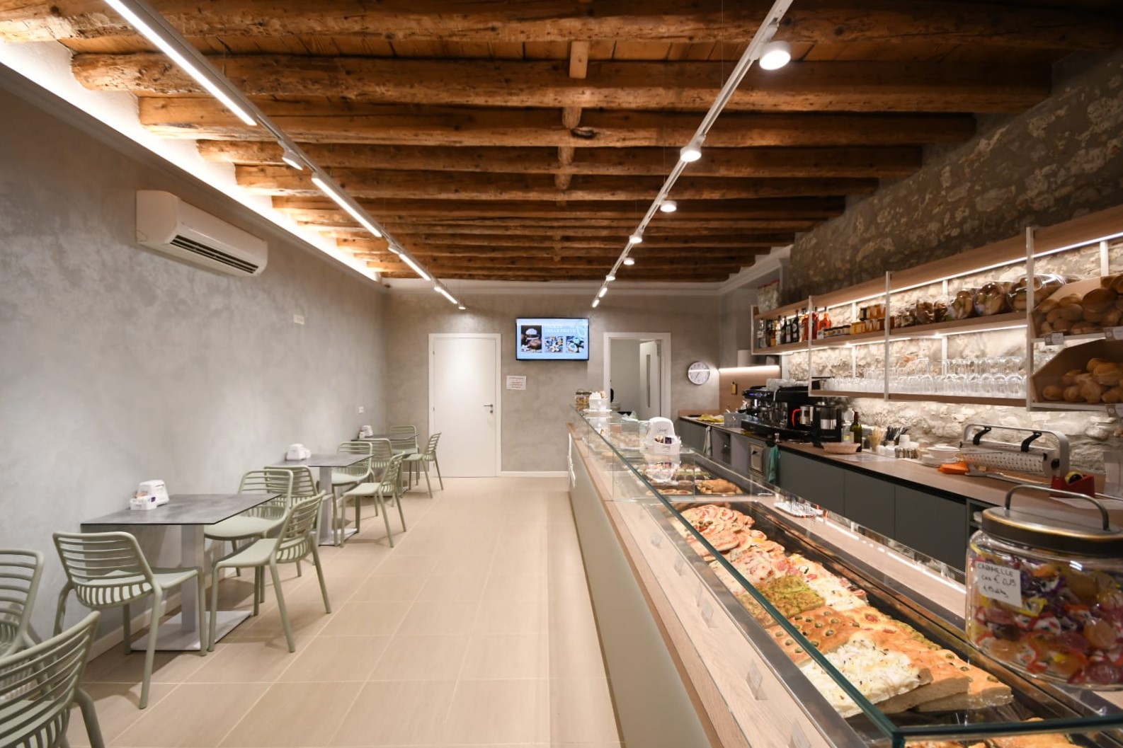 Panificio-Paoluzzi-Piazzale-Cella-Udine-2