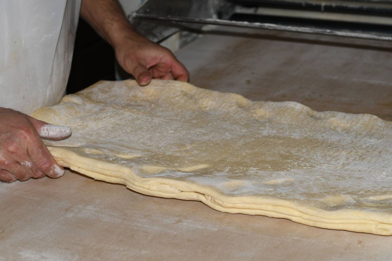 Lavorazione artigianale pasta sfoglia